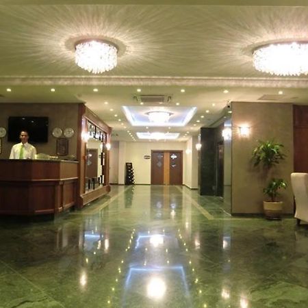 Adanava Hotel Buitenkant foto