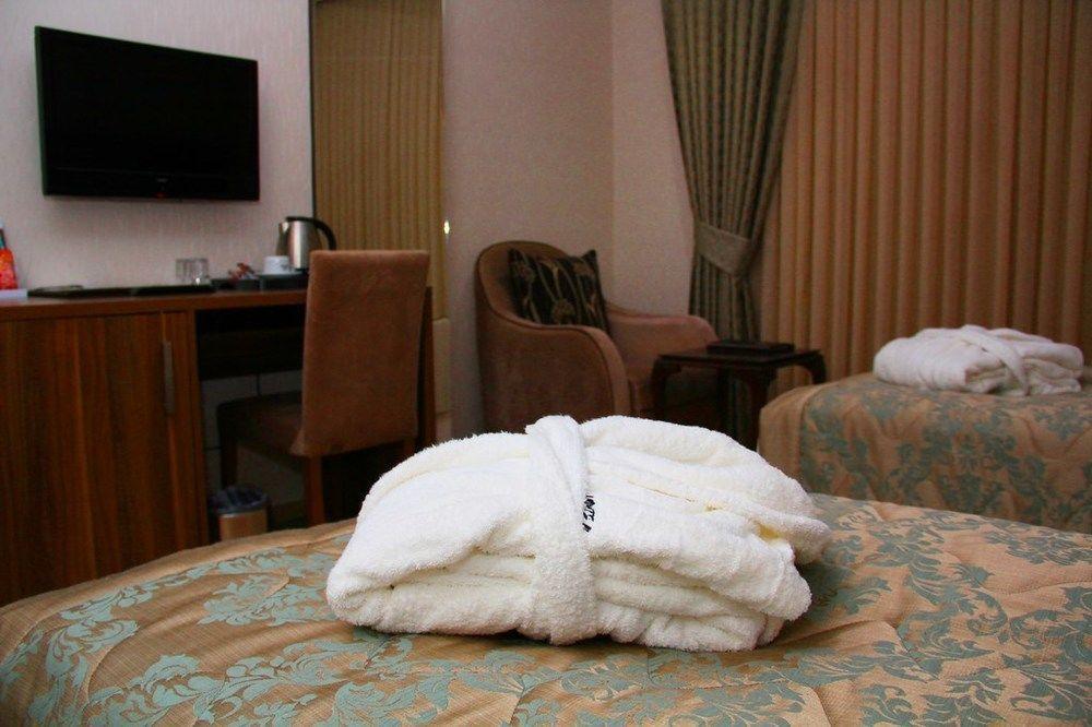 Adanava Hotel Buitenkant foto