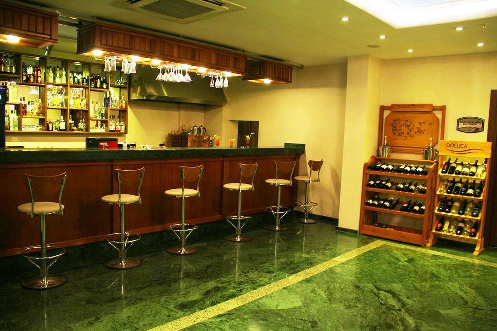 Adanava Hotel Buitenkant foto